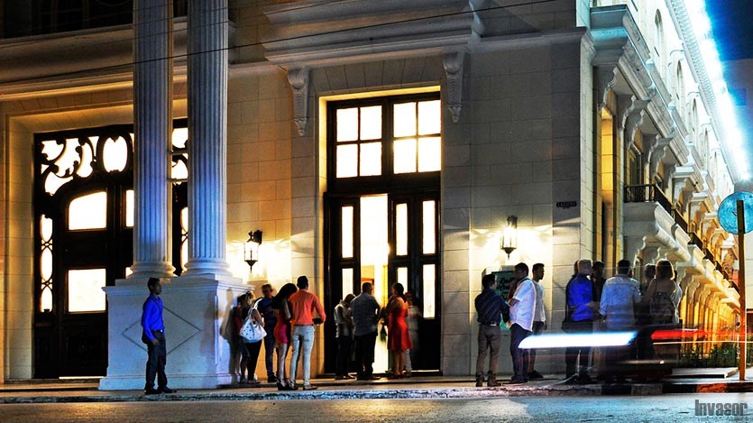 Entrada del Teatro Principal