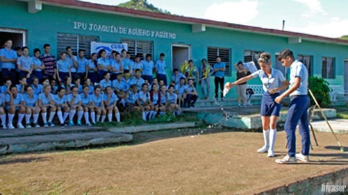 Actividad antidrogas con estudiantes de pre-universitario en Punta Alegre