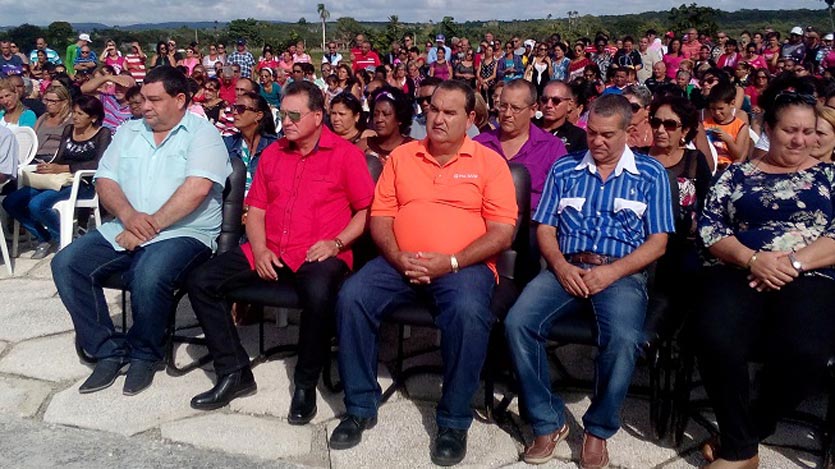 Acto de reconocimiento a educadores en Majagua