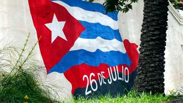 Bandera cubana y del 26 de julio