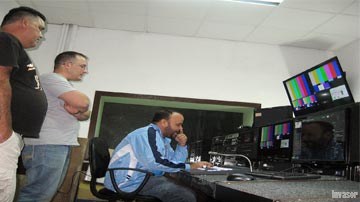 Trabajadores de la TVA en el proceso de digitalización