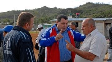 Félix Duarte de recorrido por Chambas