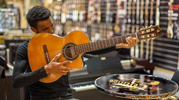 César Brown
