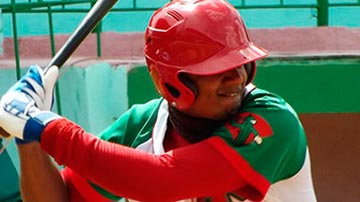 Yosvany Alarcón