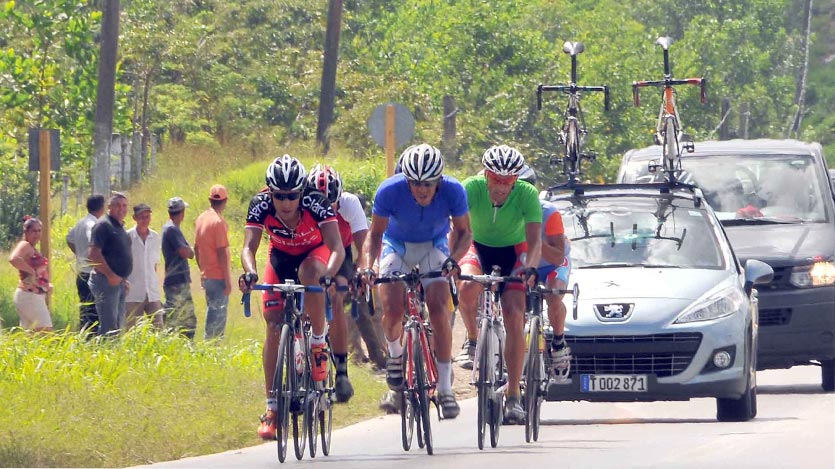 Alien enfrenta Topes de Collantes 