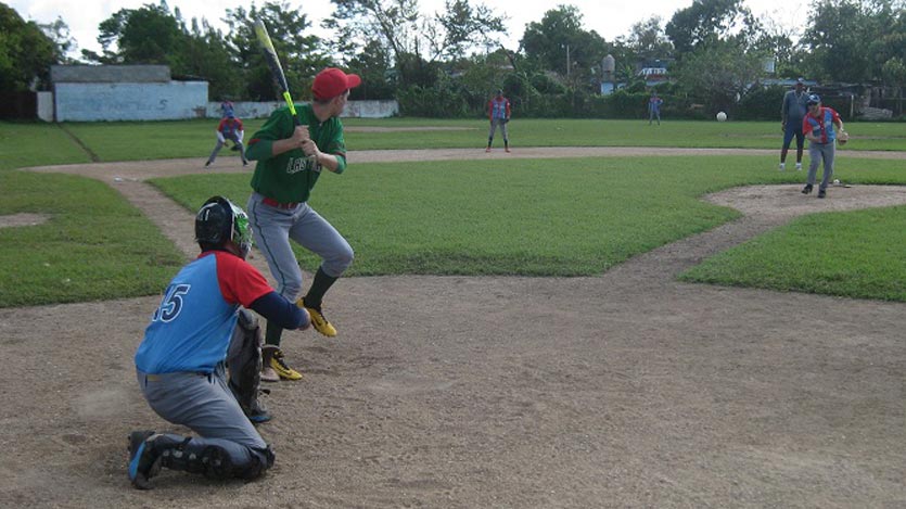 Juego de béisbol