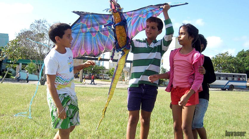 Niños dueños de plazas y parques