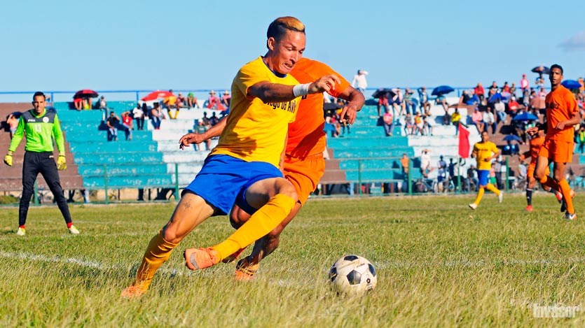 Tiburones en fútbol de Cuba