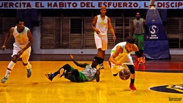 Yaser Rodríguez, jugador de baloncesto