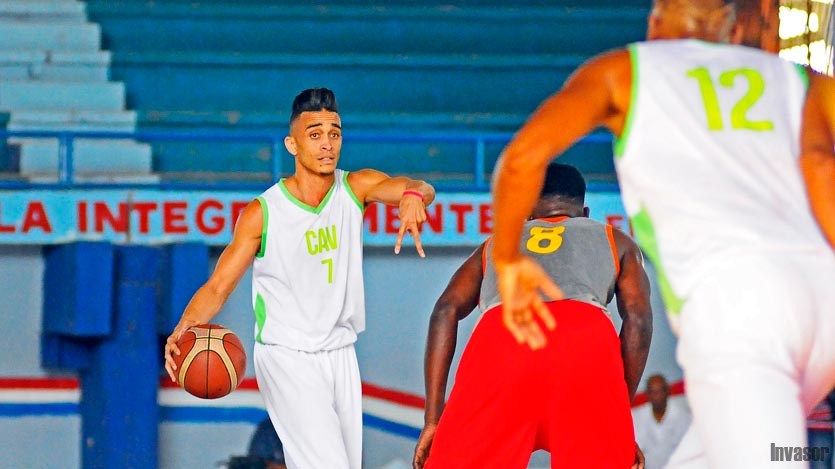 Yaser Rodríguez, jugador de baloncesto