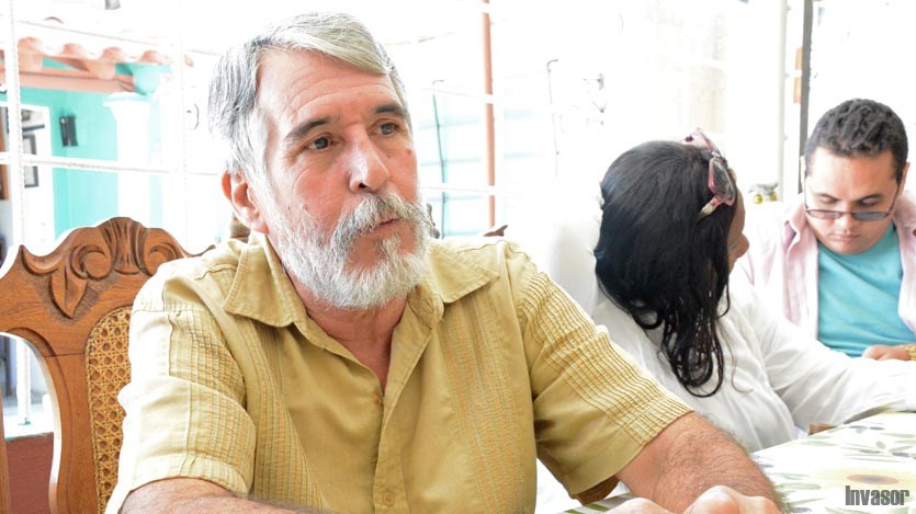 Larry Morales, escritor e investigador