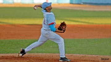 Yusnel Corrales, pelotero