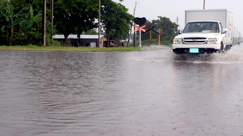 Carretera inundada