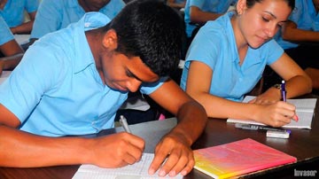 Estudiantes de preuniversitario