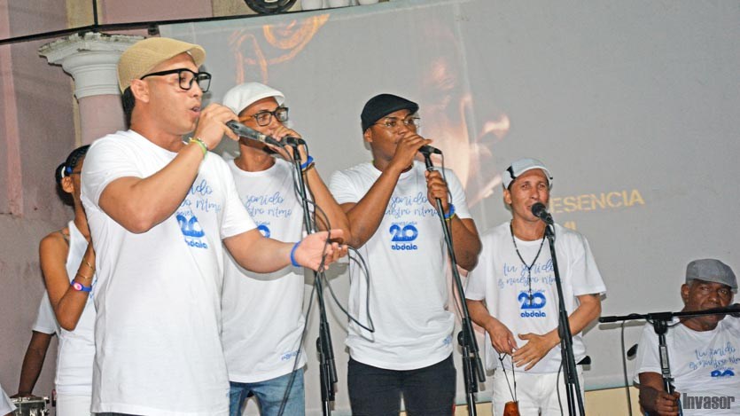 Miembros de Rumbávila