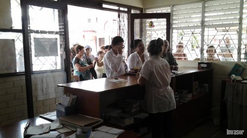 Venta de medicamentos en farmacia
