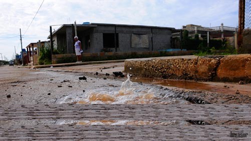 Agua en la calle