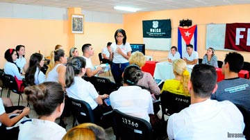 Estudiantes universitarios avileños