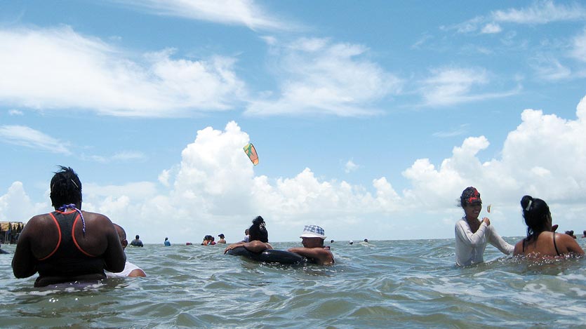 Personas en la playa