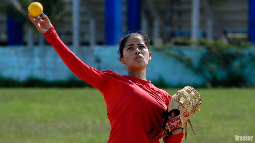 Jugadora de béisbol Claudia Jorge Fajardo