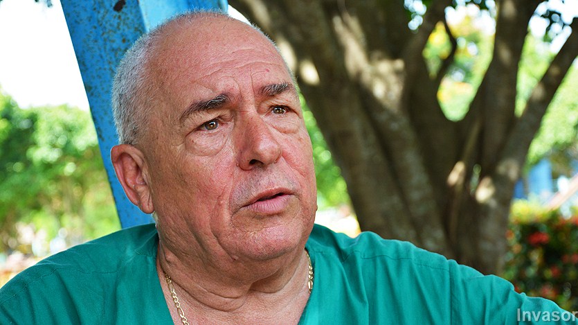 Julio Torres conversa 