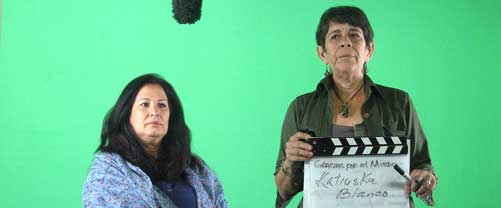 Mujeres en set de grabación