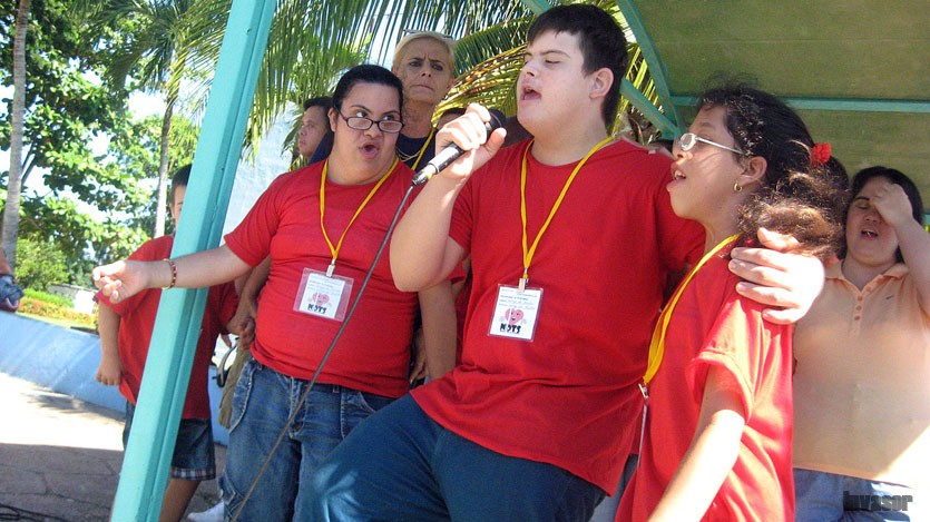 Niños del proyecto Necesitamos de tu sonrisa