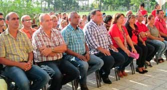 Personas sentadas