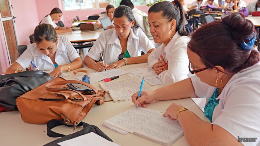Estudiantes en la Universidad Ciencias Medica