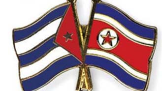 Banderas de Cuba y Corea del Norte