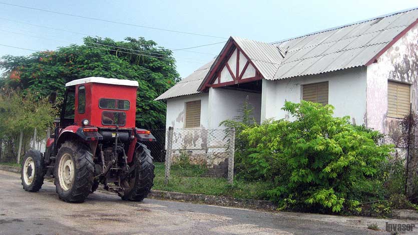 Tractor delante