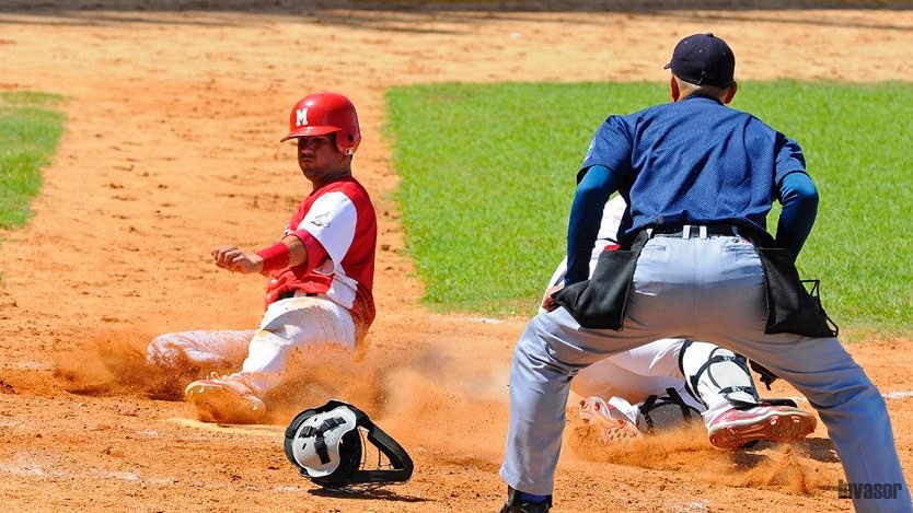 Juego de béisbol