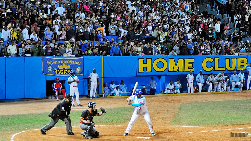 Juego de béisbol