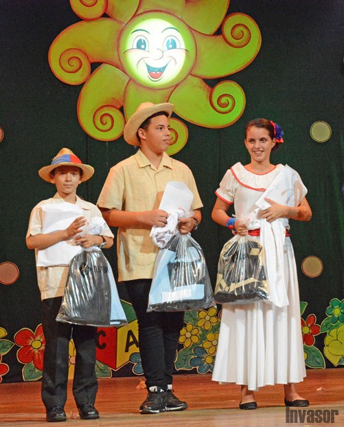 Niños en el festival Cantandole al Sol