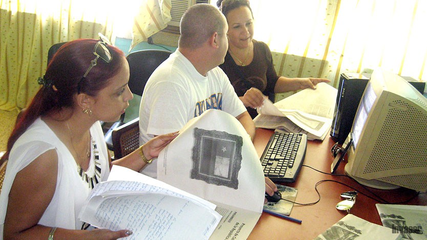 Equipo de trabajo en el proyecto de constitución