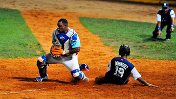 Juego de béisbol