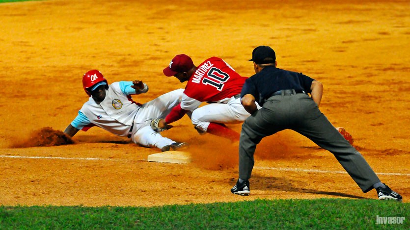 Juego de béisbol