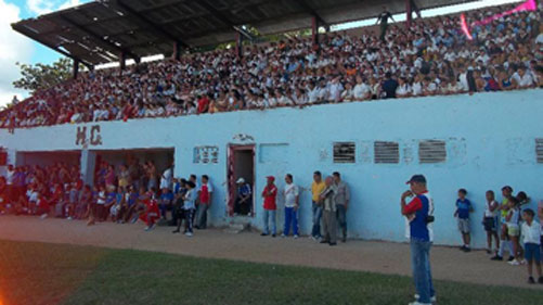 Estadio en Primero de Enero