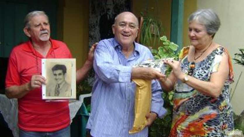 Carlín, historia