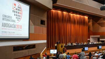 Salón de reunión del Congreso de Abogacía