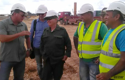 Raúl Pérez Carmenate junto al General de División Pardo Guerra