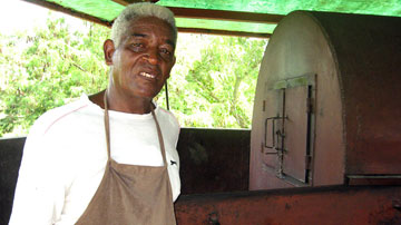 Luis Gómez Rodríguez, cocinero del restaurante Oasis