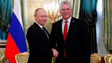 Presidente cubano Miguel Díaz-Canel y Vladimir Putin