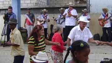 Músicos en peña María la matancera