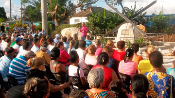 Personas reunidas