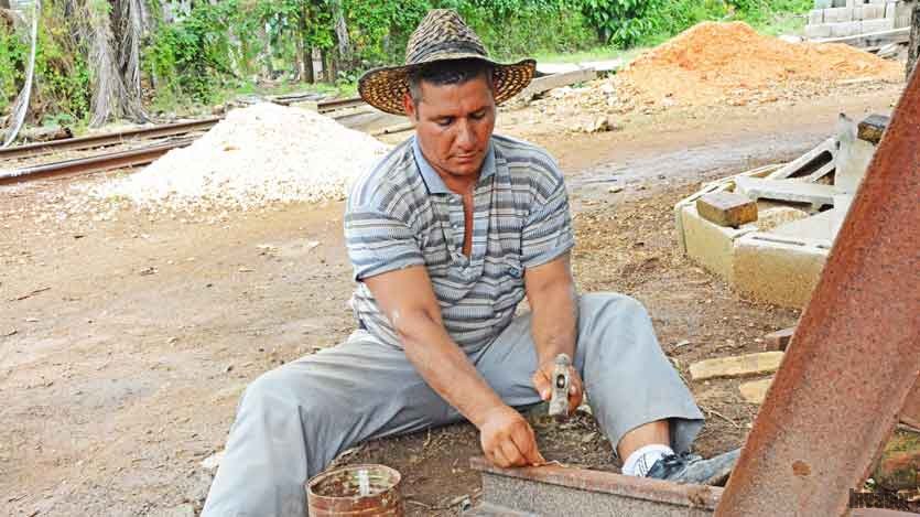 Hombre en proceso de construcción