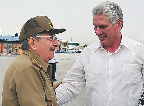 Raúl Castro y Miguel Díaz Canel