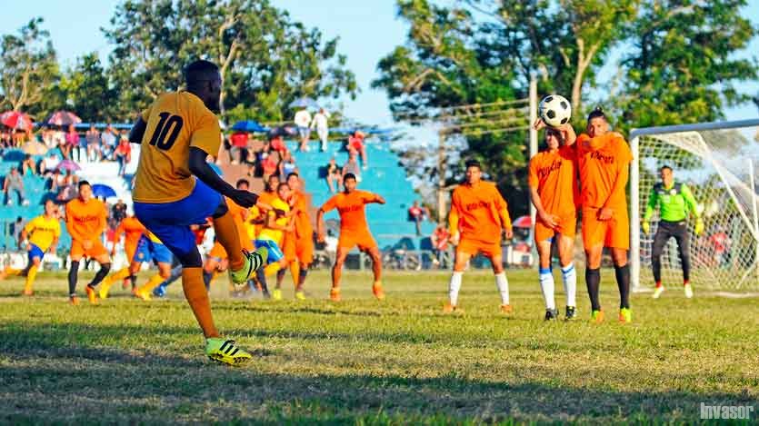 Atletas de fútbol