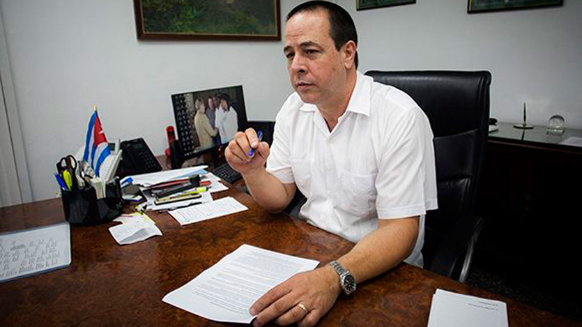José Ángel Portal Miranda, Ministro de Salud Pública