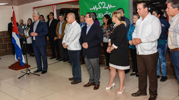 Miguel Díaz-Canel se reúne con médicos 